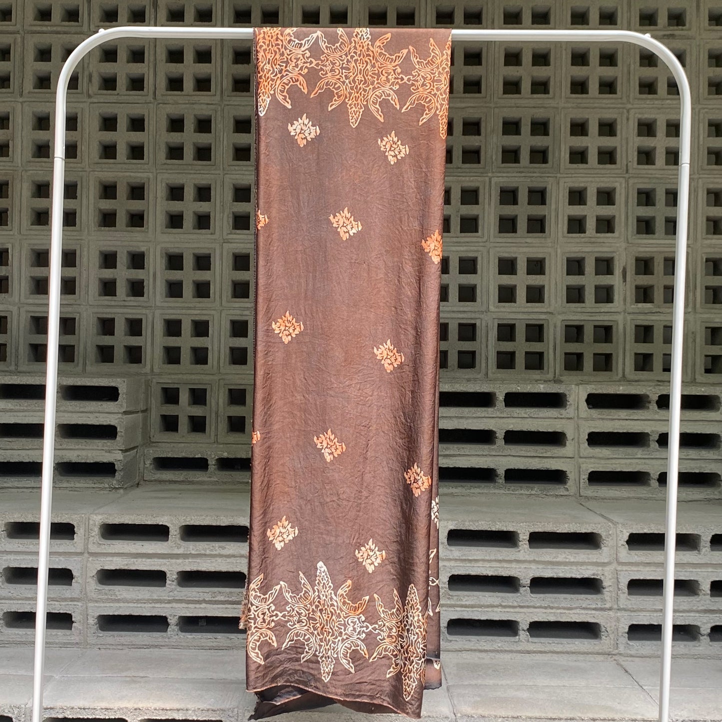 Almond Frost Brown - Satin Silk