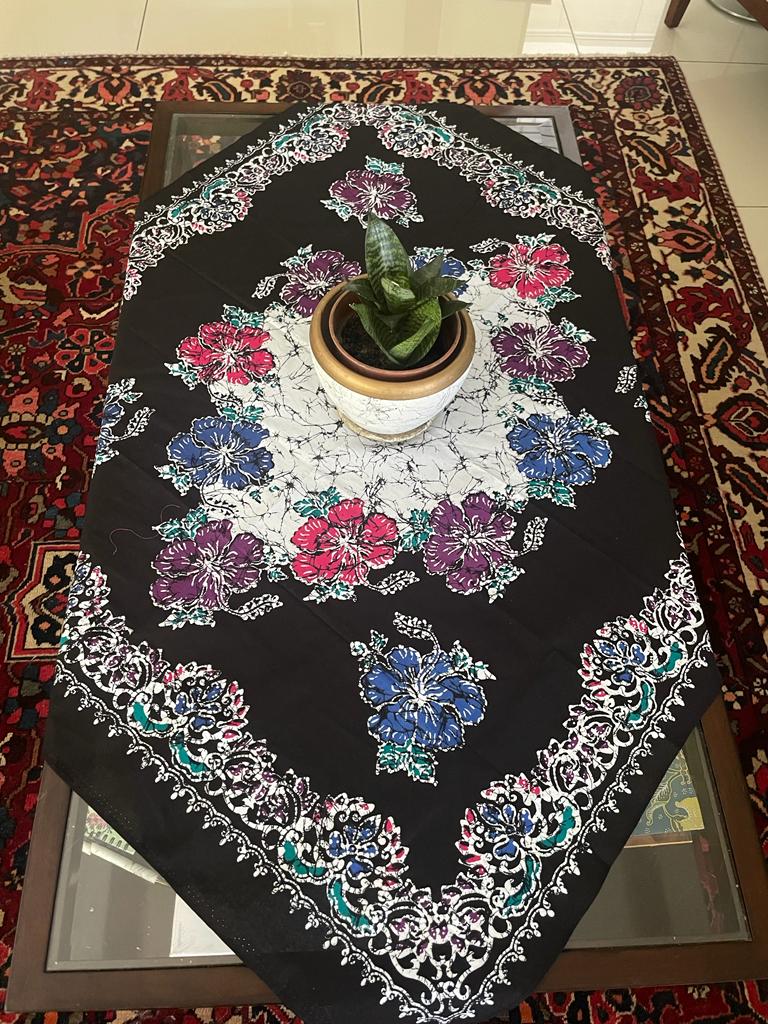 Square Table Cloth Black