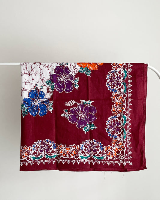 Square Table Cloth Maroon